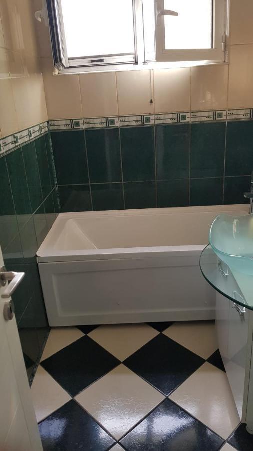 Apartament B Orizont Bacău Eksteriør bilde